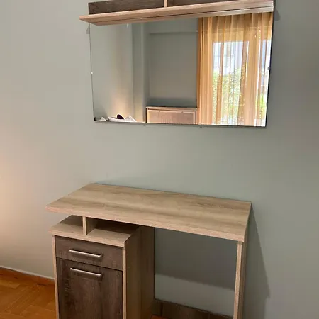 Modern * Salonic